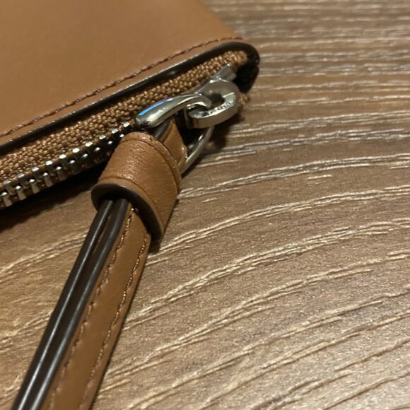 EUC Vintage COACH Tan Leather Glitter Cheeky Zip Wristlet - Picture 5 of 12